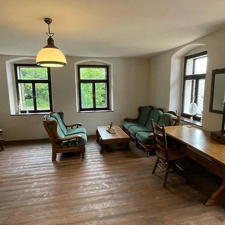 Buskovsky Mlyn 1580 Hotell Dolní Bousov Rom bilde