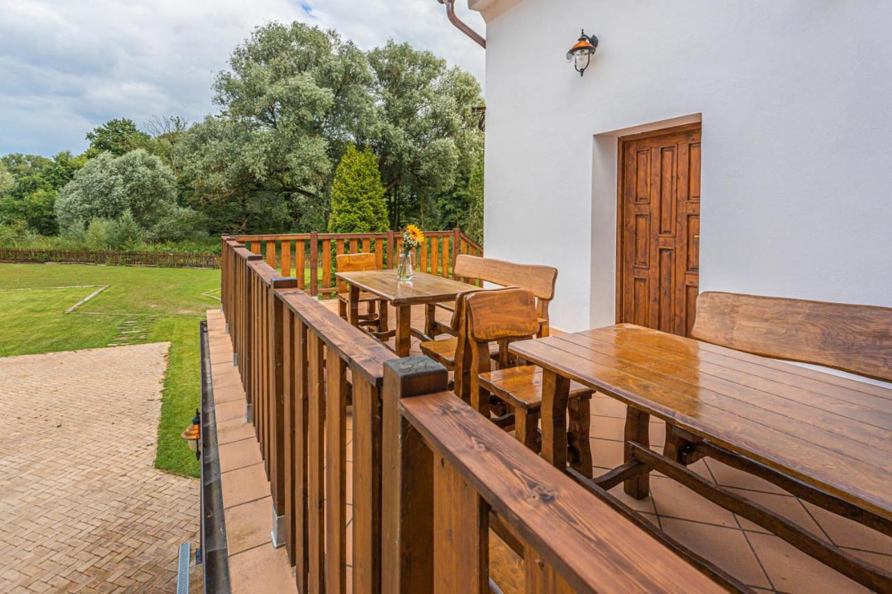 Buskovsky Mlyn 1580 Hotell Dolní Bousov Eksteriør bilde